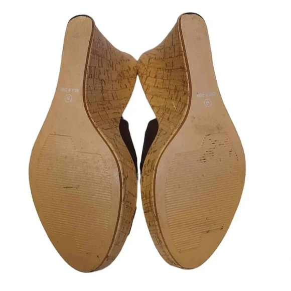 Le Chateau Brown Sling Back Wedge Heels Size 9 - Picture 5 of 7